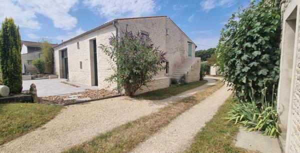 Maison ancienne de caractère 10 ' Sud de Niort, Beauvoir sur niort 79360
