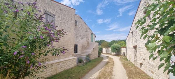 Maison ancienne de caractère 10 ' Sud de Niort, Beauvoir sur niort 79360