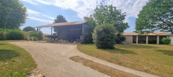 Maison ancienne de caractère 10 ' Sud de Niort, Beauvoir sur niort 79360