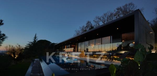 Villa d’architecte d’exception sur les coteaux toulousains