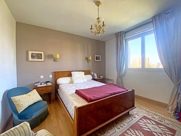 Appartement 3 pièces - 82m² - Résidence standing