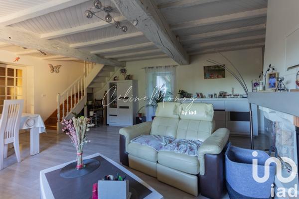 Maison 8 pièces de 180 m² à Essarts en Bocage (85140)