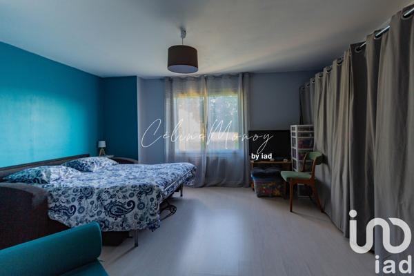 Maison 8 pièces de 180 m² à Essarts en Bocage (85140)