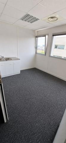 Bureaux à louer à Montoir de Bretagne centre d affaires proche Airbus