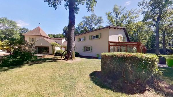 Vente Propriété 12 pièces 450 m2 à Pontault-Combault