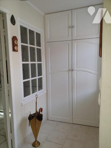 A VENDRE A SAINT MARTIN D'ABLOIS - MAISON DE VILLAGE AVEC TERRASSE ET GARAGE