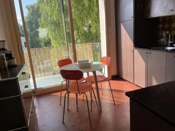 Maison d’architecte dans  un domaine privé aux portes de Saint-Germain-en-Laye