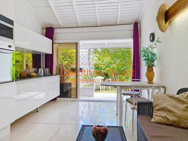 SAINT-FRANÇOIS (971) – MARINA – APPARTEMENT REZ-DE-JARDIN – VENDU MEUBLÉ