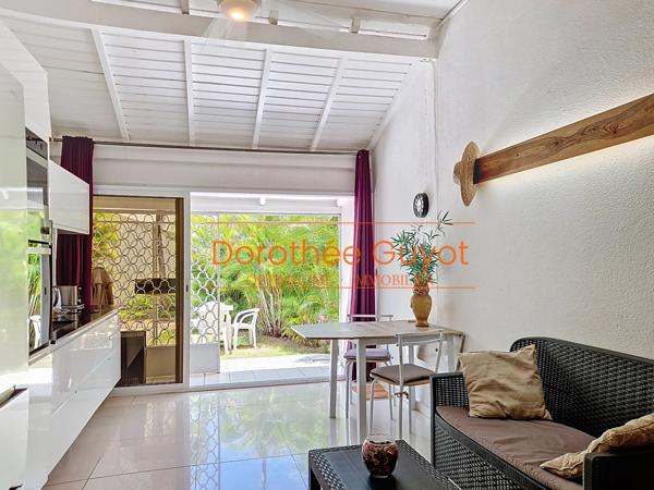 SAINT-FRANÇOIS (971) – MARINA – APPARTEMENT REZ-DE-JARDIN – VENDU MEUBLÉ