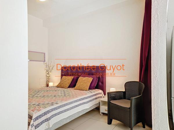 SAINT-FRANÇOIS (971) – MARINA – APPARTEMENT REZ-DE-JARDIN – VENDU MEUBLÉ