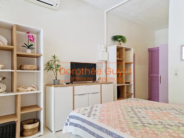 SAINT-FRANÇOIS (971) – MARINA – APPARTEMENT REZ-DE-JARDIN – VENDU MEUBLÉ