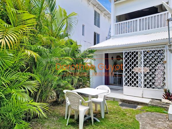 SAINT-FRANÇOIS (971) – MARINA – APPARTEMENT REZ-DE-JARDIN – VENDU MEUBLÉ