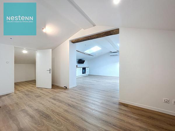 Appartement à vendre T2 rénové 80m² avec parking, centre Villefranche De Lauragais