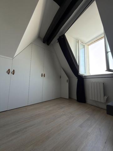 APPARTEMENT T3 MEUBLE AVEC VUE SUR LA MAYENNE Laval