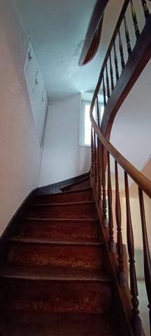 Immeuble avec local commercial - appartements