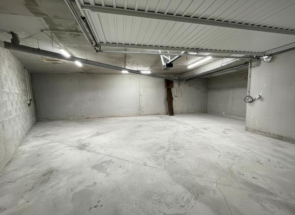 A deux pas du coeur de Châteaubriant, duplex rénové avec garage et borne de recharge.