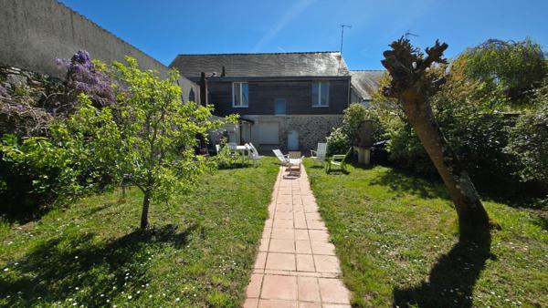 Grande maison en pierre à Montoir De Bretagne de plus de 160m² avec 3 chambres et jardin