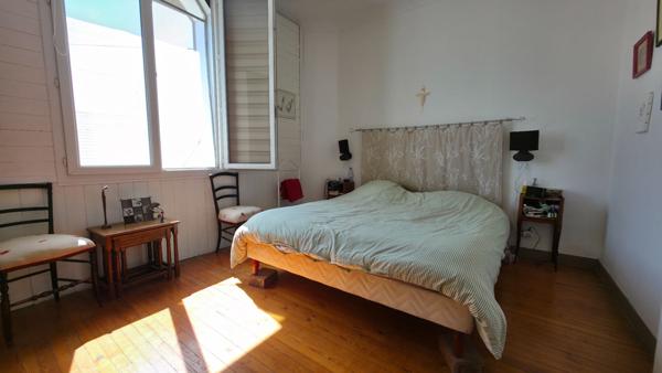 Grande maison en pierre à Montoir De Bretagne de plus de 160m² avec 3 chambres et jardin