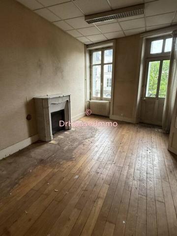 Immeuble à vendre 15 pièces de 236 m²