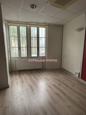 Immeuble à vendre 15 pièces de 236 m²