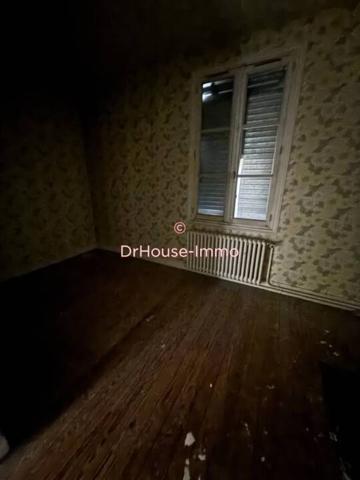 Immeuble à vendre 15 pièces de 236 m²