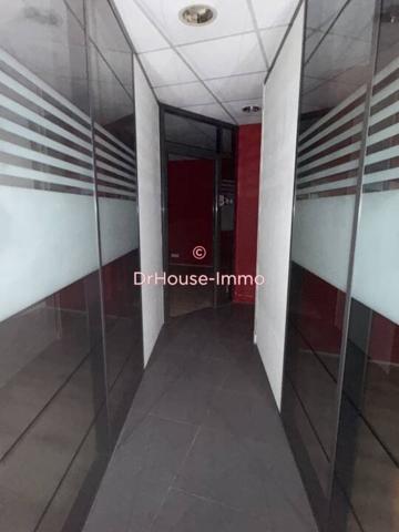 Immeuble à vendre 15 pièces de 236 m²