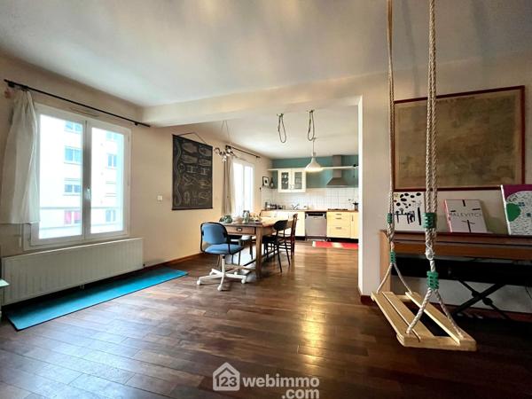 Appartement 102 m² à Bordeaux 33300