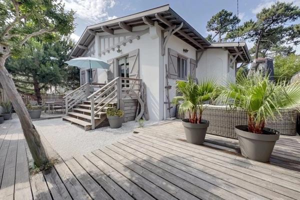 Arcachon - Les Abatilles ! Maison 5 pièces de 90 m2 avec terrasse et stationnement !