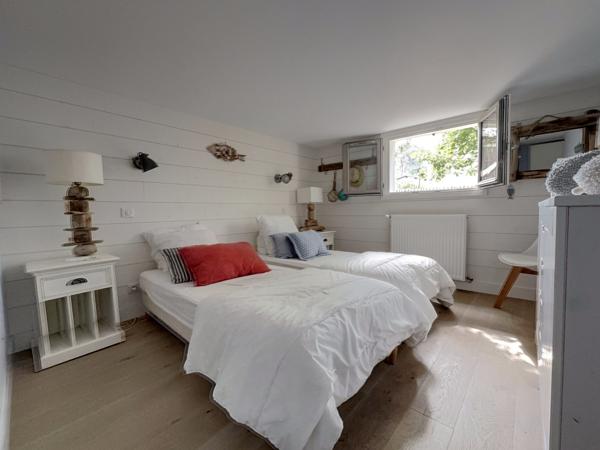 Arcachon - Les Abatilles ! Maison 5 pièces de 90 m2 avec terrasse et stationnement !