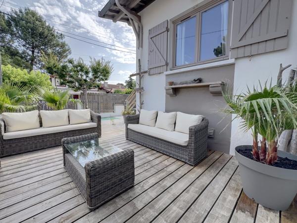 Arcachon - Les Abatilles ! Maison 5 pièces de 90 m2 avec terrasse et stationnement !