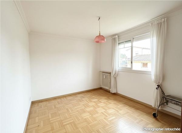 Maison 5 pièce(s) 142 m² sur 1070 m² de terrain, coté Beauzelle, hors couloir aérien