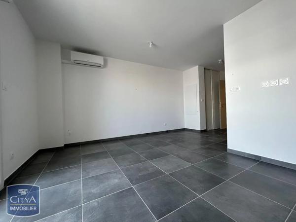Appartement à louer 1 pièce 28.01m² Monteux (84170)