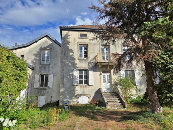 Maison de Maître avec garage et jardin