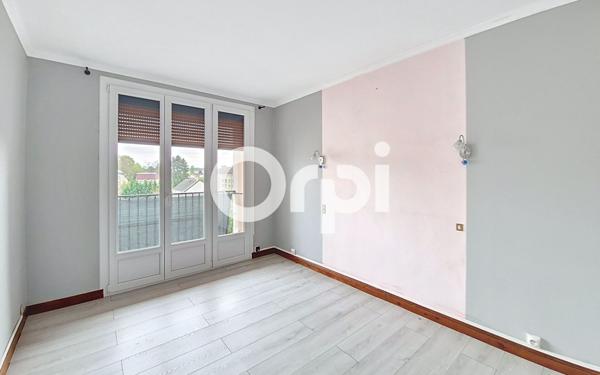 Appartement à vendre    3 pièces • 64 m2 Soissons