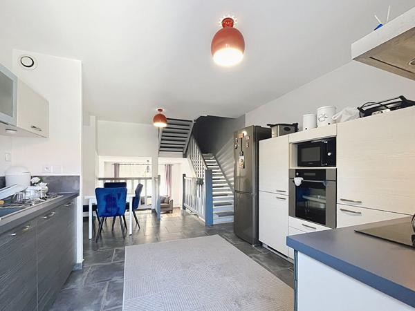 MAISON A TREMENTINES