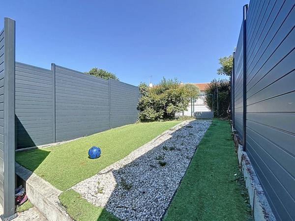 MAISON A TREMENTINES