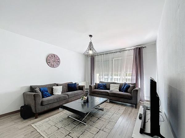 MAISON A TREMENTINES