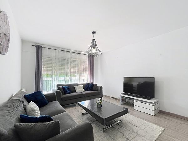 MAISON A TREMENTINES