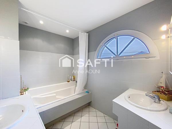 Maison coup de coeur avec garage, terrasse et jacuzzi