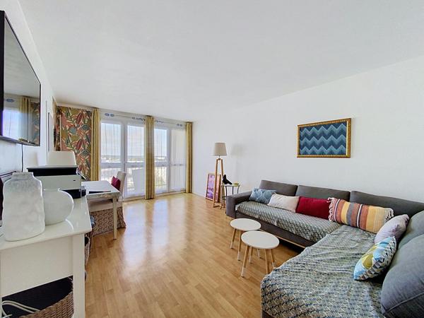 Angers Sud Appartement T3 avec ascenseur, balcon, garage et cave