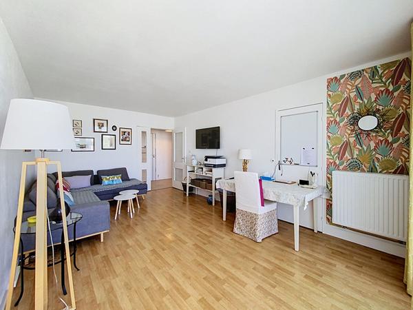 Angers Sud Appartement T3 avec ascenseur, balcon, garage et cave