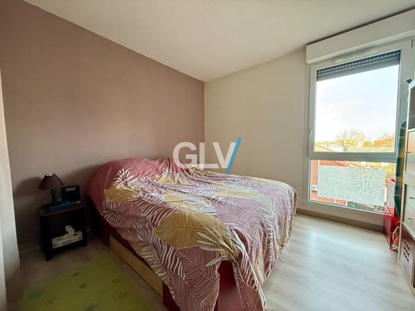 Appartement type 2 avec parking à Lille secteur Lille Fives , Lille