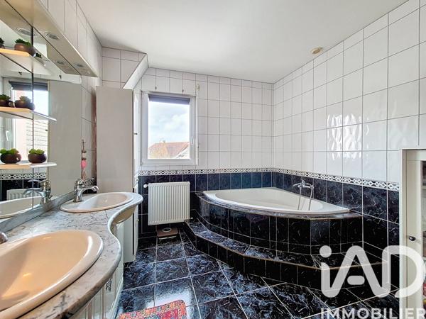 Maison à vendre 5 pièces 135 m² Isigny-le-Buat