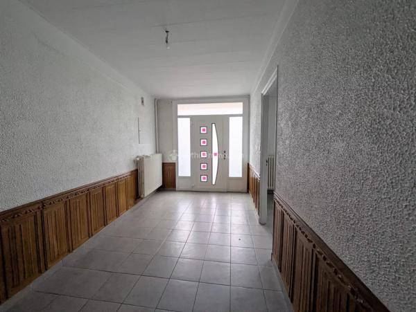 Vente                                                      Maison
                        
                     7 pièces                      142 m2                     à Châtenois
