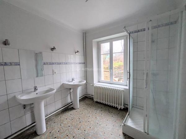 Vente                                                      Maison
                        
                     7 pièces                      142 m2                     à Châtenois