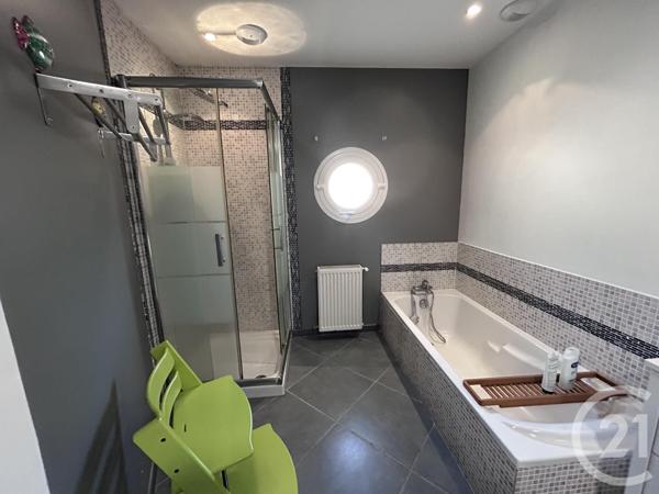 Maison à vendre  8 pièces - 210,80 m2 COUTRAS - 33