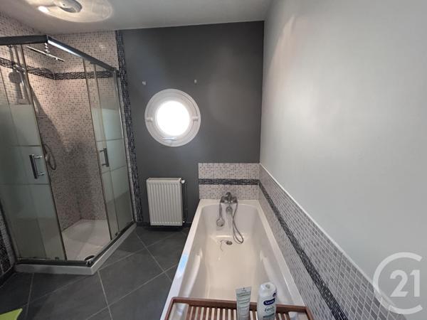 Maison à vendre  8 pièces - 210,80 m2 COUTRAS - 33