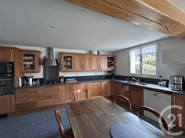 Maison à vendre  8 pièces - 210,80 m2 COUTRAS - 33