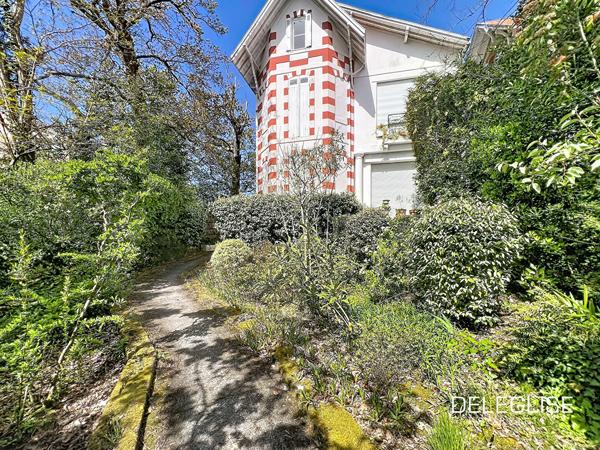 Ref. 1673 : T4 dernier étage vue Bassin – Ville d’Hiver – Arcachon