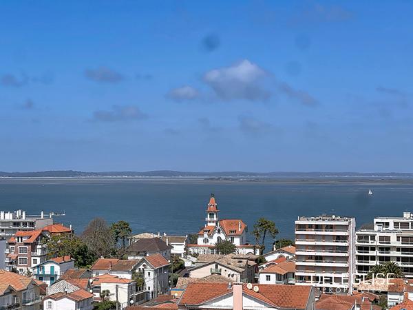 Ref. 1673 : T4 dernier étage vue Bassin – Ville d’Hiver – Arcachon